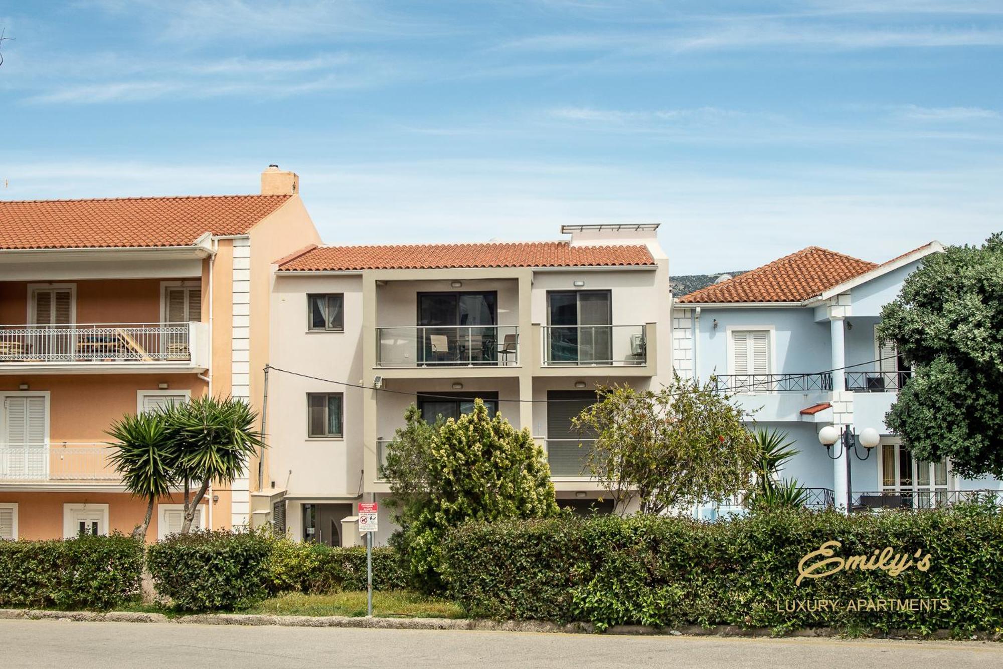 Emily'S Luxury Apartments Argostoli  Eksteriør bilde