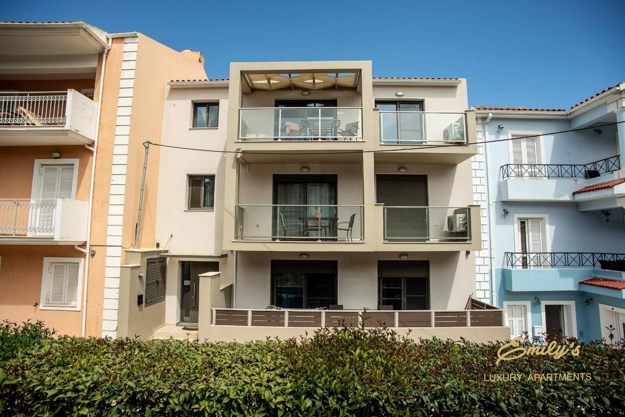 Emily'S Luxury Apartments Argostoli  Eksteriør bilde