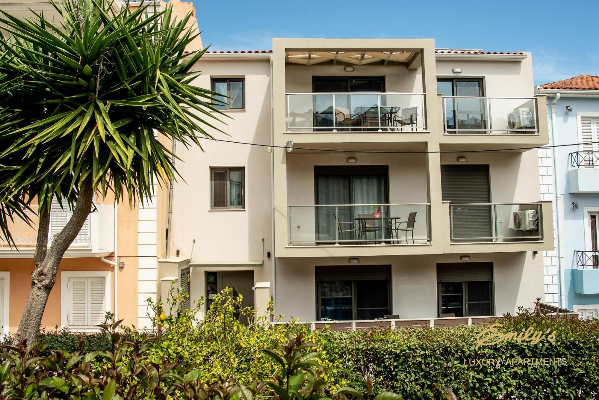 Emily'S Luxury Apartments Argostoli  Eksteriør bilde