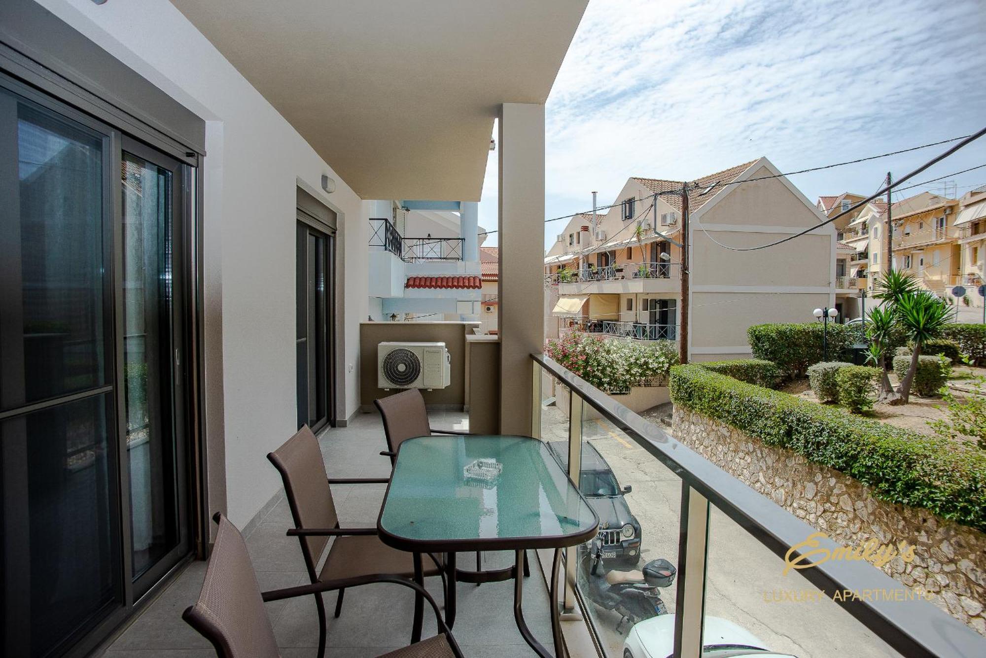 Emily'S Luxury Apartments Argostoli  Eksteriør bilde