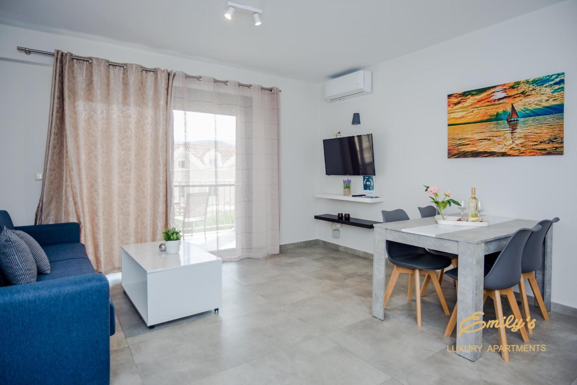 Emily'S Luxury Apartments Argostoli  Eksteriør bilde